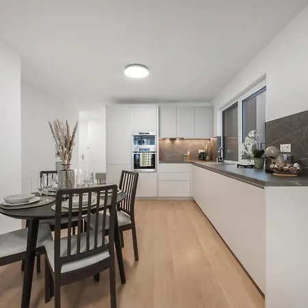 Lam Cream Old Town Balcony & Ac Apartman *